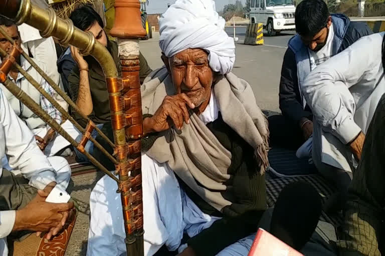 farmer hukka protest singhu border