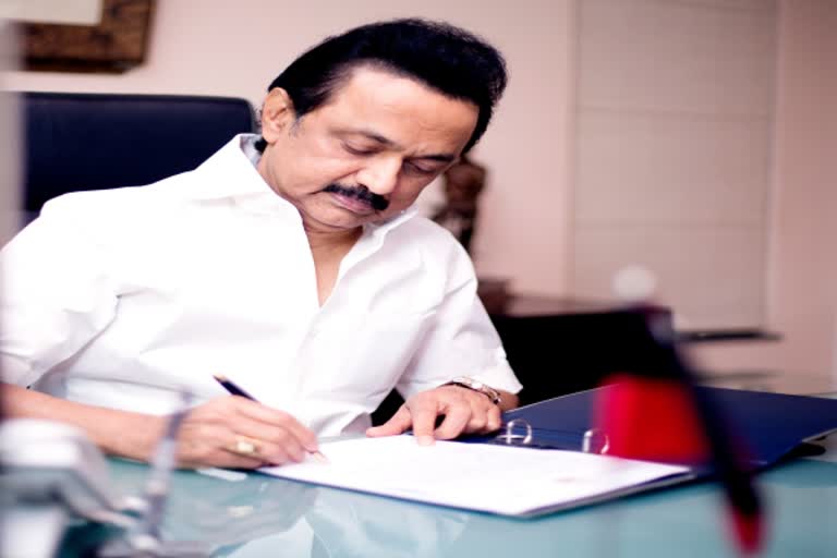 MK Stalin admitted in hospital at Kolathur