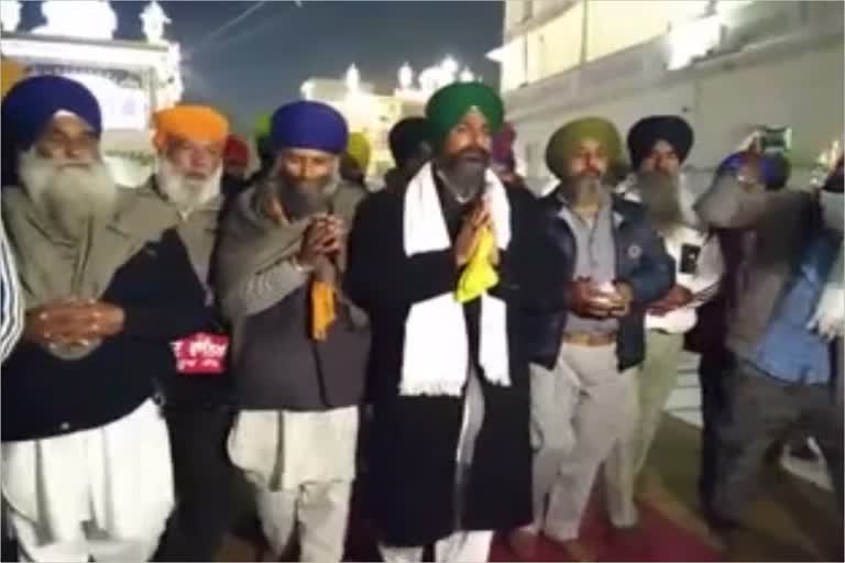 farmers organizations left amritsar for delhi to join the farmers protest