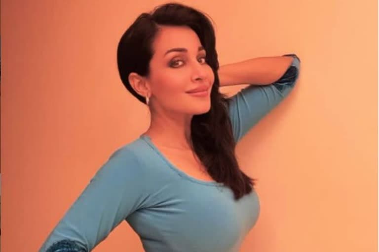 Flora Saini