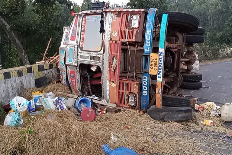 two dead in road accident in raygada