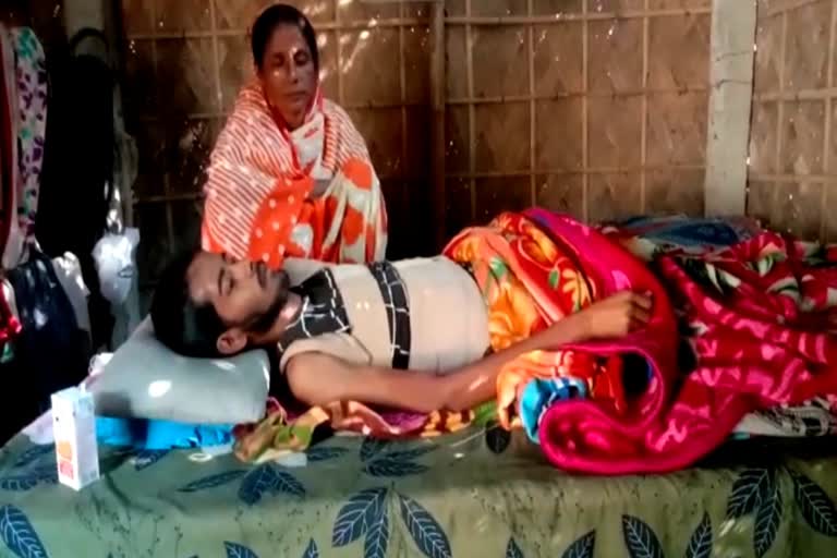 As_DHING_poor_mother_need_help_for_sons_treatment_img_AS 10013