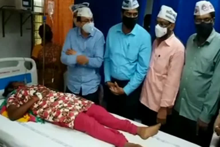 aam admi party leaders visit eluru victims