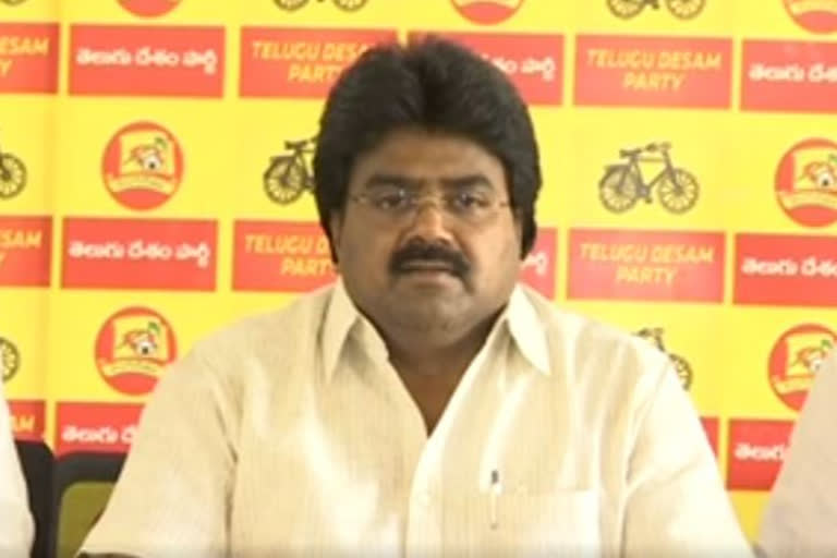 farmers must be supported by giving compensation says tdp leader kuna ravi kumar