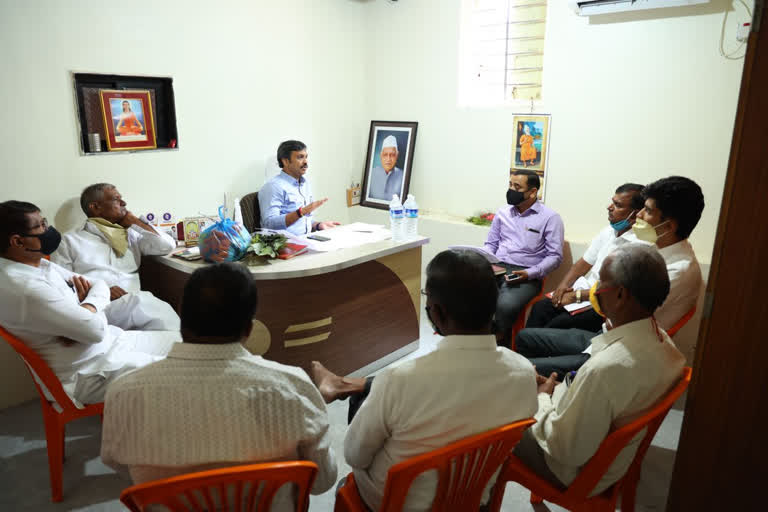 Review meeting of daund taluka sports complex committee under the chairmanship of mla rahul kul