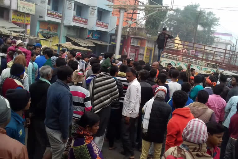 Bihar: People stage protest against police after miscreants' attack