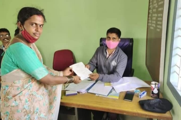 transgender  has filed a nomination for the Gram Panchayat elections