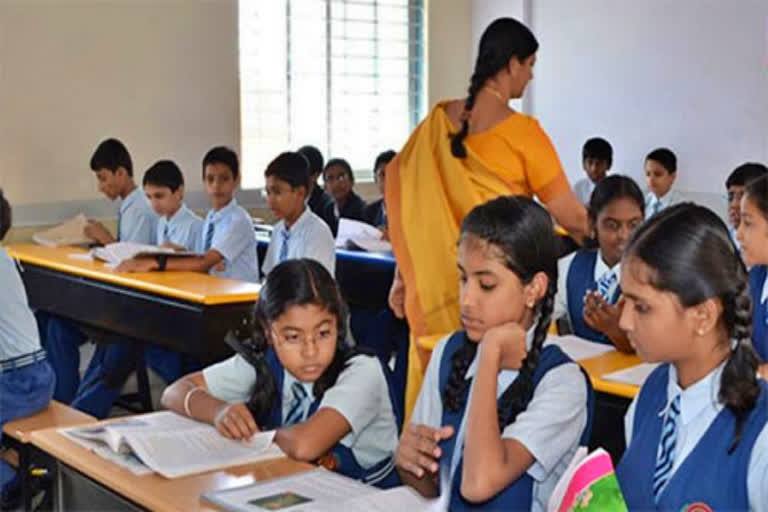 schools-will-be-re-open-to-seventh-graders-from-monday-in-ap