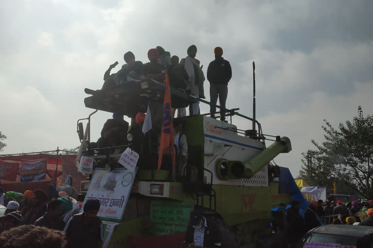 harvester machine at singhu boarder farmer protest site