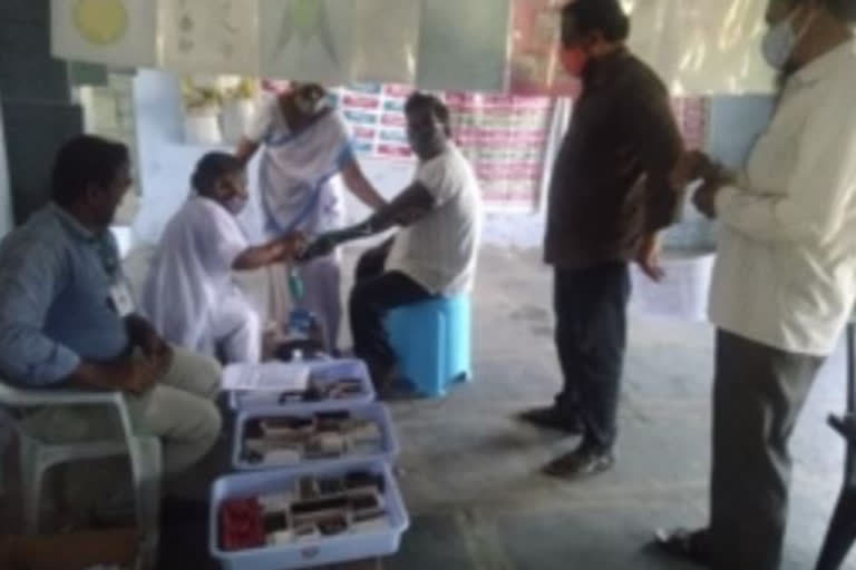 mobile medical camp held under the association of Aurobindo Pharma Company