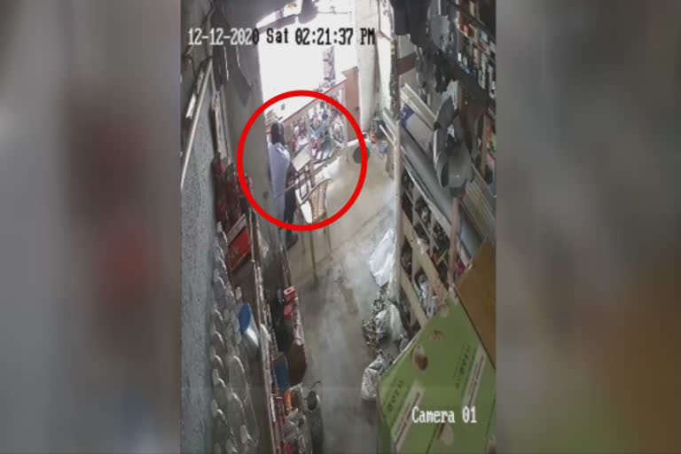 electricals-shop-theft-cctv-in-theni