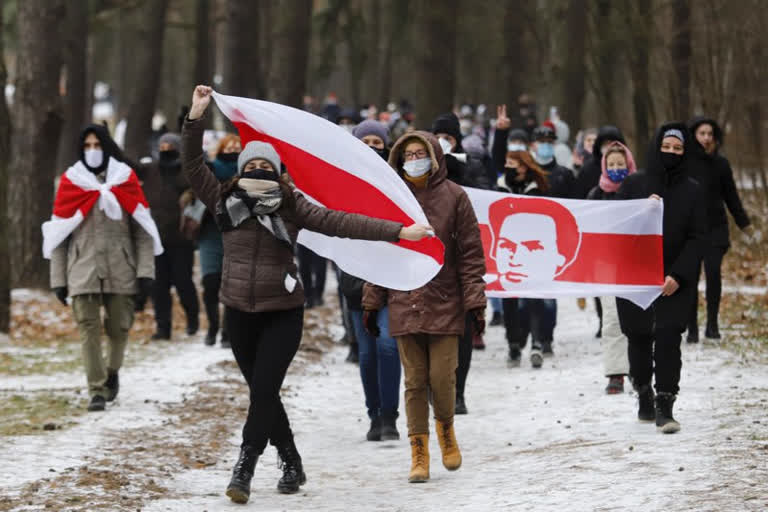 Over 300 people detained during protests in Minsk: Belarus Police