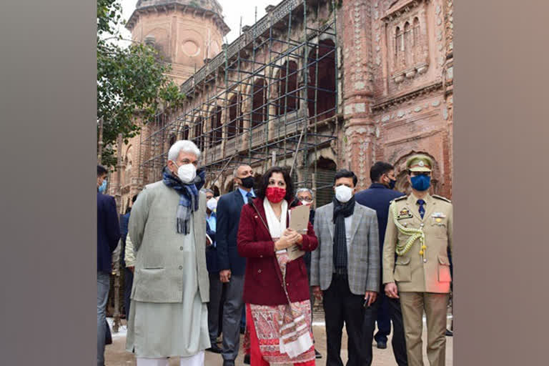 منوج سنہا نے مبارک منڈی کمپلیکس کا دورہ کیا