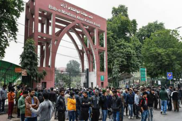 jamia-millia-islamia-violence