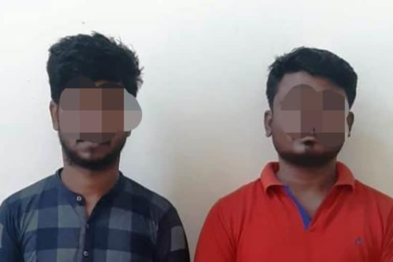 two arrested in bengaluru for robbing with fake gun