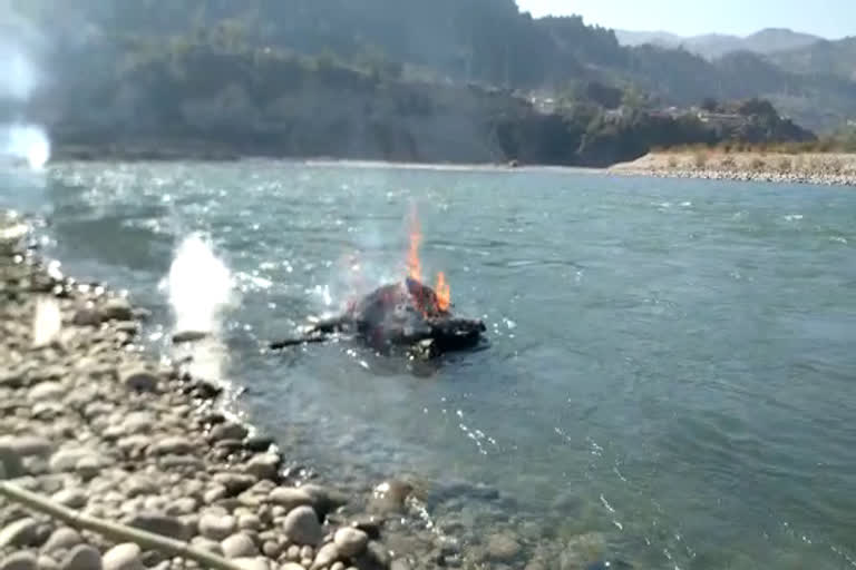 dead bodies washed in alaknanda river srinagar