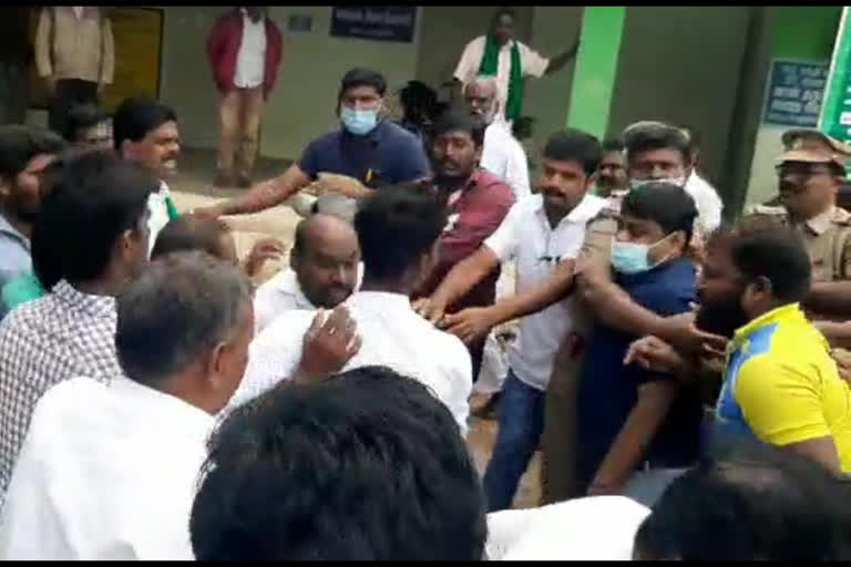 pmk caders try to attack Dharmapuri mp senthilkumar