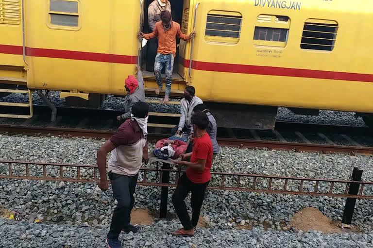 youth injured during train trial