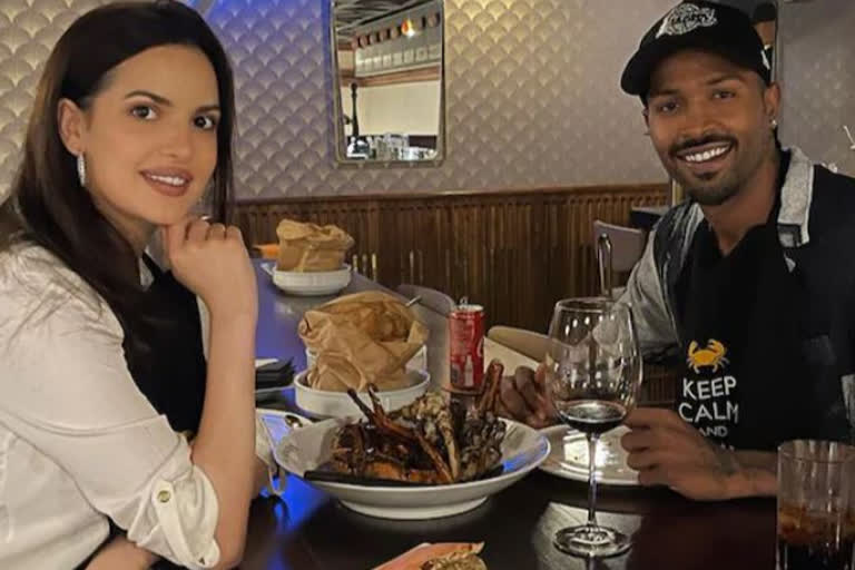 hardik pandya spending quality time with her partner natasha stankovic