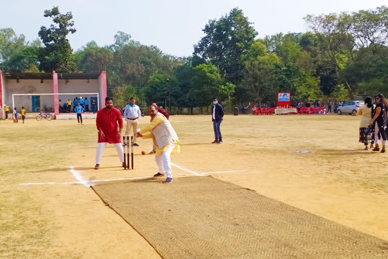 gulab Kamaro inaugurated Under-19 cricket tournament