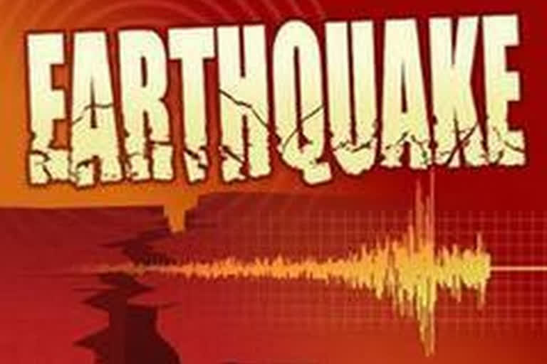 Earthquake tremors New Delhi Earthquake tremors national capital Tremors Delhi NCR Gurugram Noida Ghaziabad ഡല്‍ഹിയില്‍ ഭൂചലനം വാര്‍ത്ത തലസ്ഥാനത്ത് ഭൂചലനം വാര്‍ത്ത earthquake in delhi news earthquake in capital news