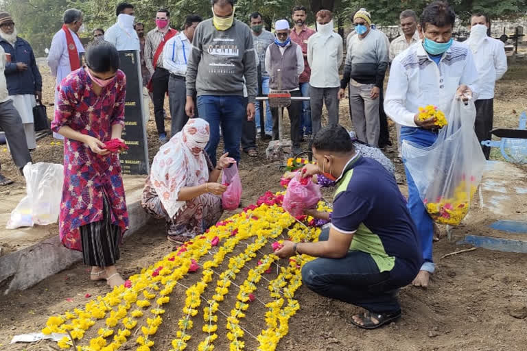 Nashik Guy fought with system for two months to performed last rituals of his late mother