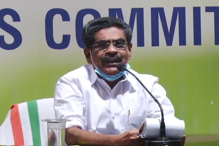 Mullapalli Ramachandran  udf defeat in local polls  local polls 2020  local body election  വിവാദങ്ങളിൽ മൗനം നടിച്ച് മുല്ലപ്പള്ളി  തിരുവനന്തപുരം  trivandrum