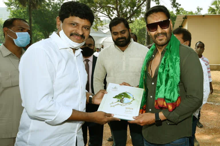 Ajay Devgan participated in Green India Challenge at ramoji film city