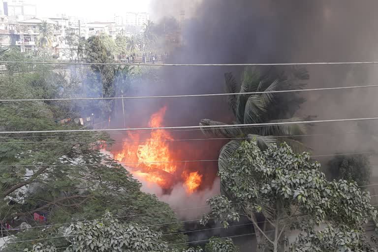 massive fire in jalukbari