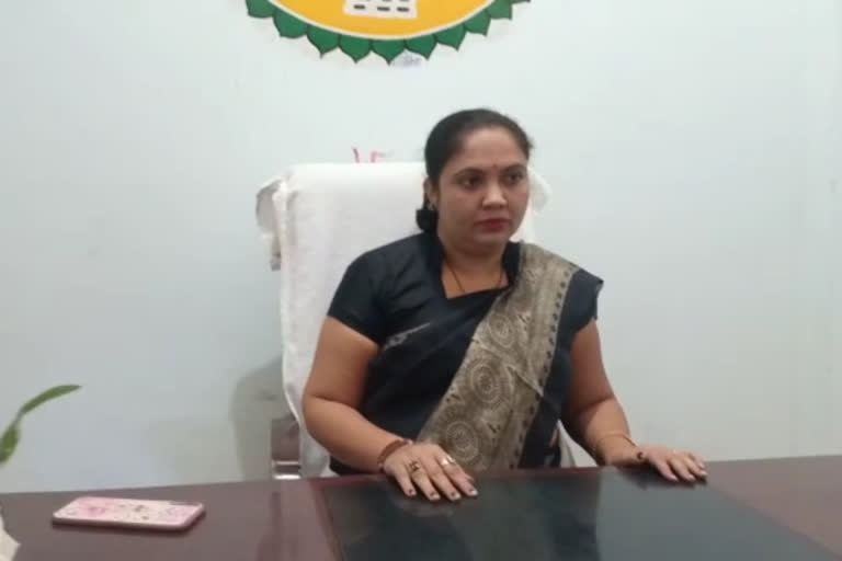 Nepanagar MLA Sumitra Devi Kasdekar is facing allegations of poll cash