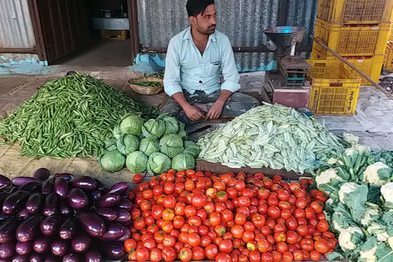 vegetable price reduced in bilaspur