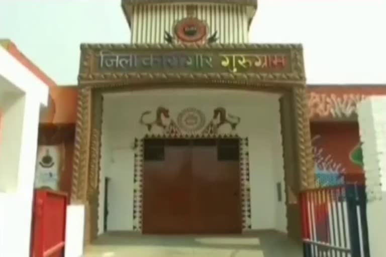 prisoner commits suicide in Bhondsi jai