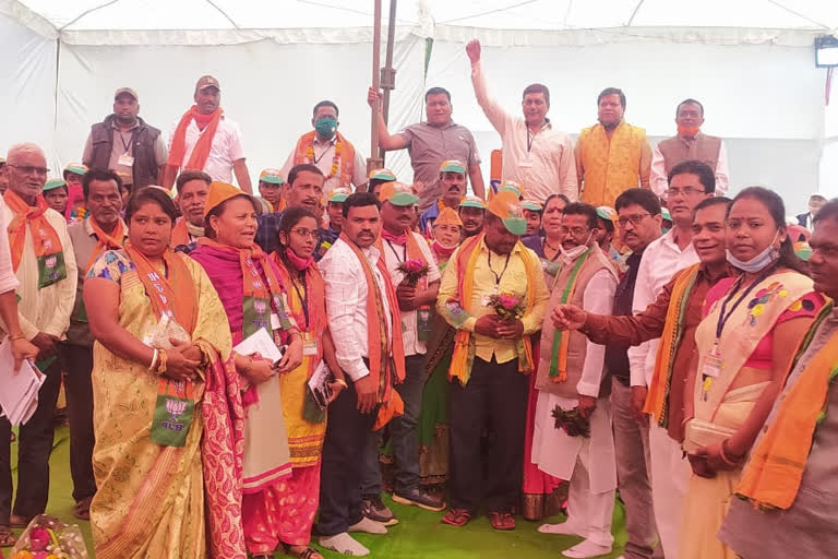 CPI workers take membership of BJP in dantewada