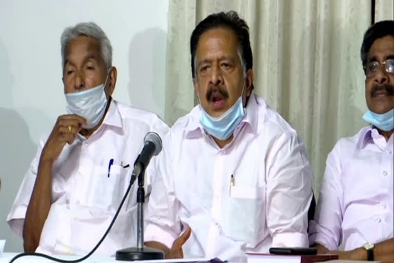 UDF Vs CPM UDF accuses Vijayan Vijayan trying to polarise people communally UDF coordination committee meeting காங்கிரஸ் ரமேஷ் சென்னிதாலா மார்க்சிஸ்ட் கம்யூனிஸ்ட் சிபிஎம் பாஜக பினராயி விஜயன் சட்டப்பேரவை உள்ளாட்சி தேர்தல் கேரளா சமீபத்திய அரசியல் செய்திகள் கேரள அரசியல் நிலவரம் Kerala CPM Vijayan