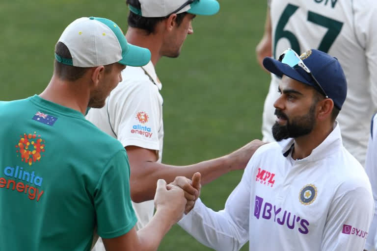 India's stunning batting collapse shocks Pakistan's former stars