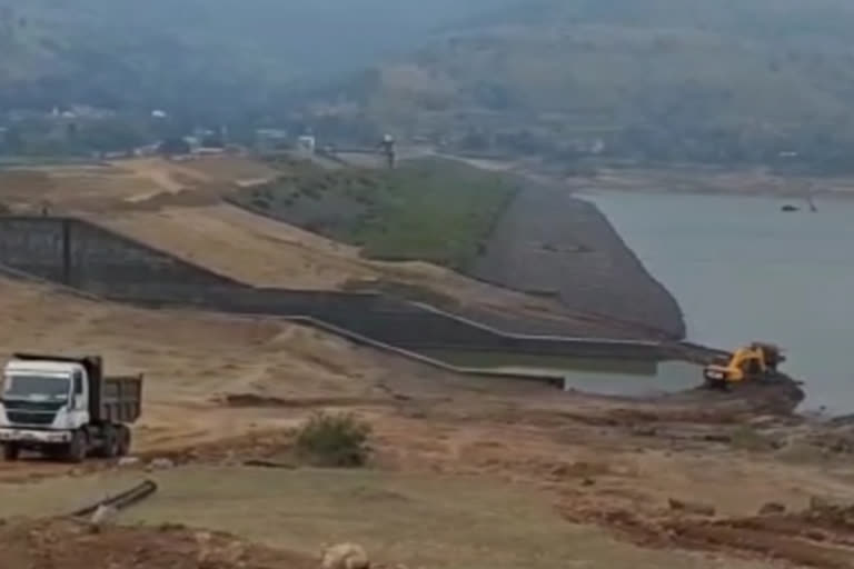 Mhow-Hatgeghar Dam work