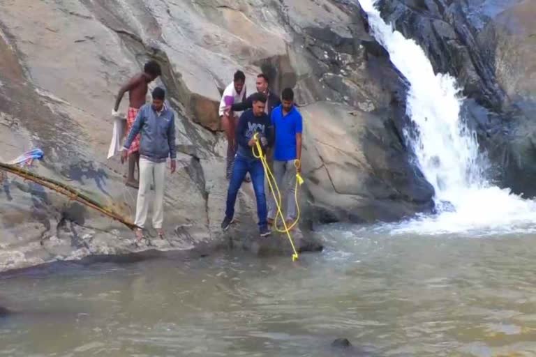 Youth dies after falling in Rajpuri waterfall