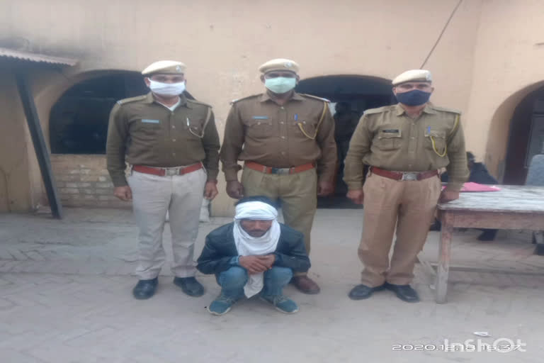 Alwar's latest Hindi news, गोविन्दगढ़ पुलिस पर फायरिंग