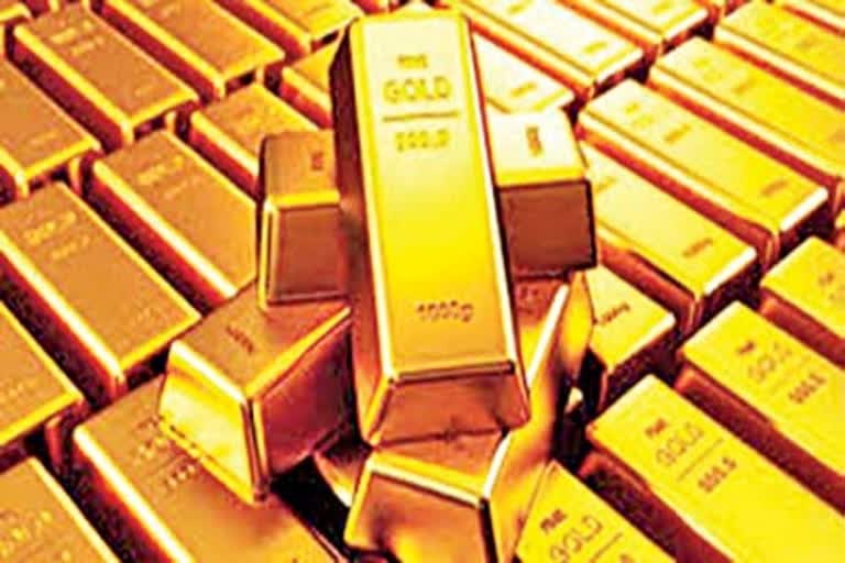 Gold imports decreases 40 percent in the nation