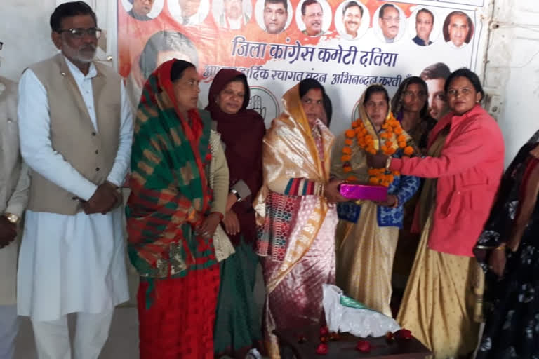 Datia Santoshi as Mahila Morcha Bhader Block President