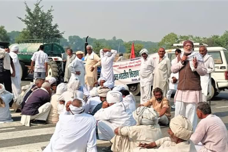 farmer attempted suicide at singhu border protest