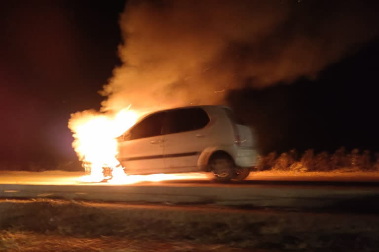 Burning car on Akola-Akot state highway