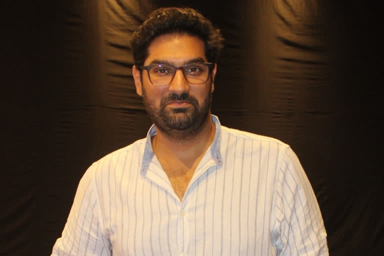 Kunaal Roy Kapur says he is  lazy and  tend to procrastinate