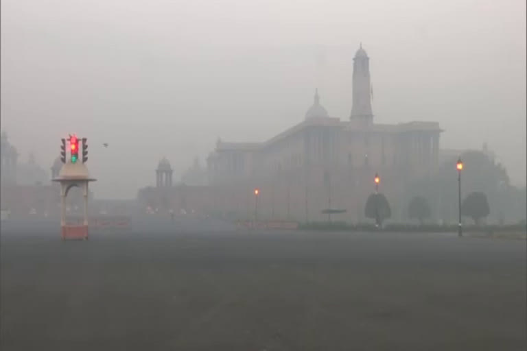 ഡൽഹി  വായു മലിനീകരണം  Air quality  Delhi dips to 'very poor' category