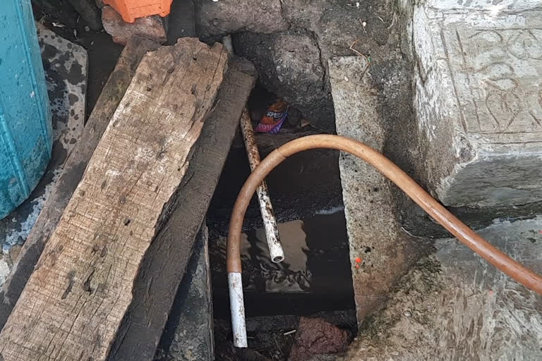 Bogus plumbing connections in Kolhapur