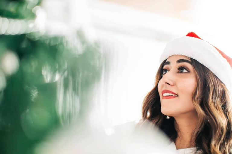 Jonita Gandhi unveils new version of This Christmas