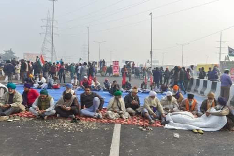 Farmers protesting at Delhi borders remain resolute in seeking repeal of new agri laws