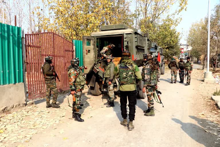 Encounter underway between security forces, terrorists in Baramulla