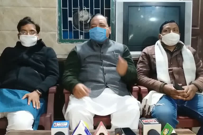 अंतरराष्ट्रीय एयरपोर्ट की मांग