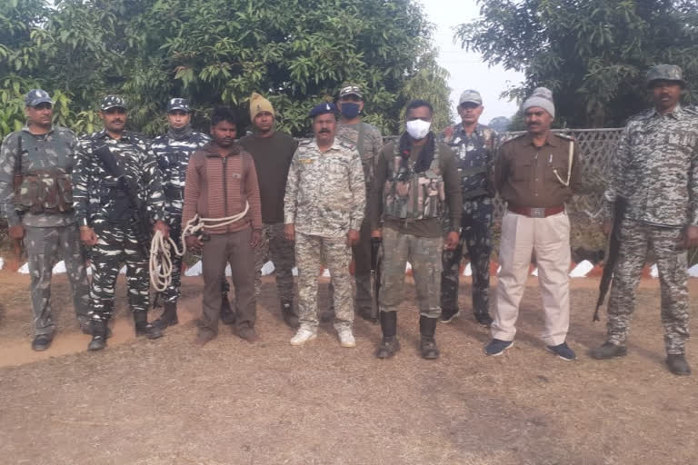 naxalites involved in triple murder case arrested in giridih